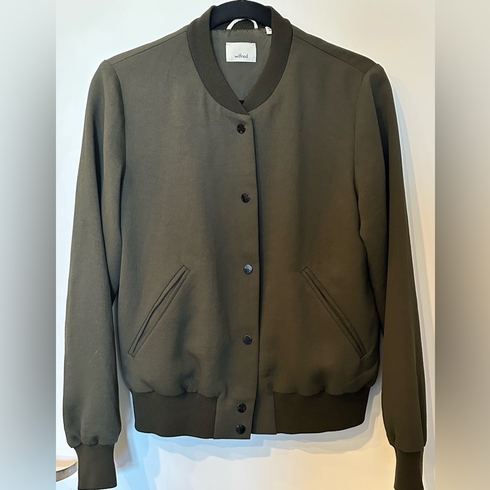 Aritzia Wilfred Bomber Jacket Medium